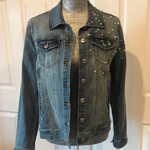 💜Pearl Embossed Jean Jacket - Picture 2 of 8